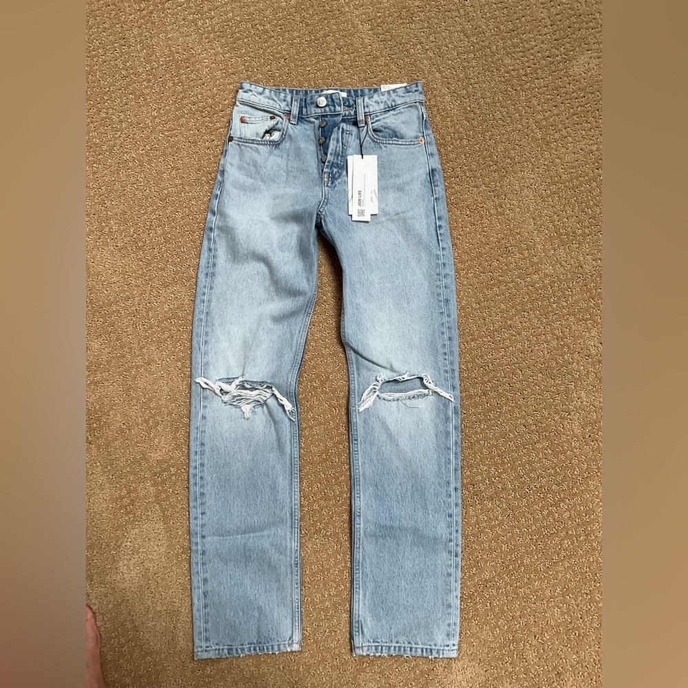 ZARA High waisted distressed jeans NWT